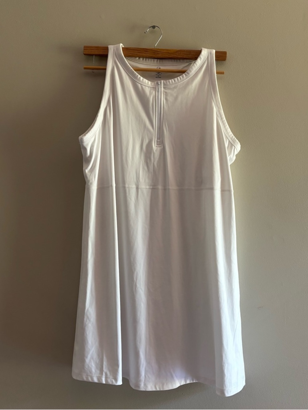 Women's White Sleeveless Athletic Dress